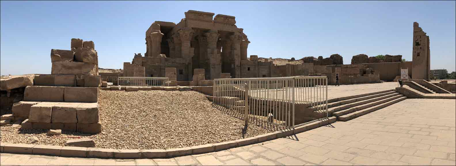 Image of the Temples of Kom Ombo in daylight